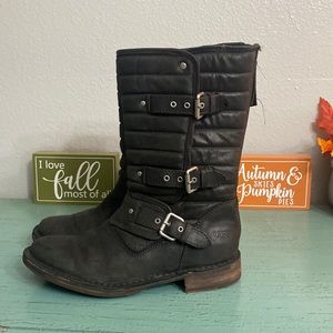 Women leather Ugg boots  SZ 6